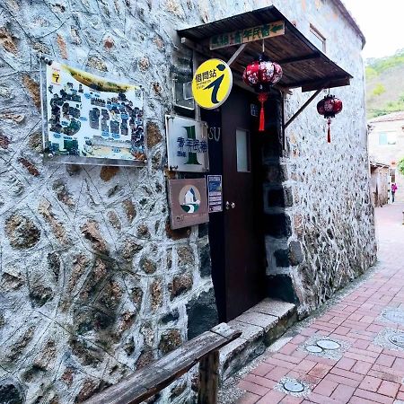 Matsu 1St Hostel Нанган Екстериор снимка