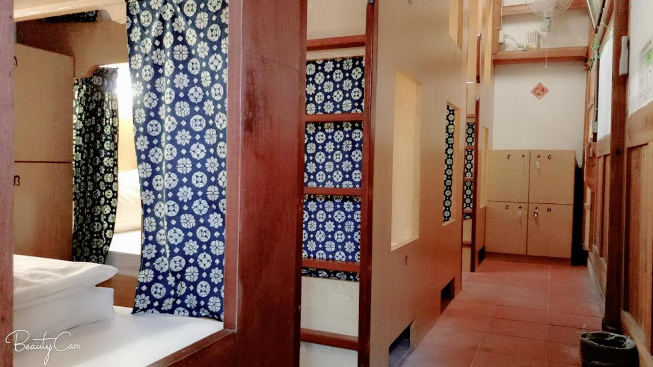 Matsu 1St Hostel Нанган Екстериор снимка